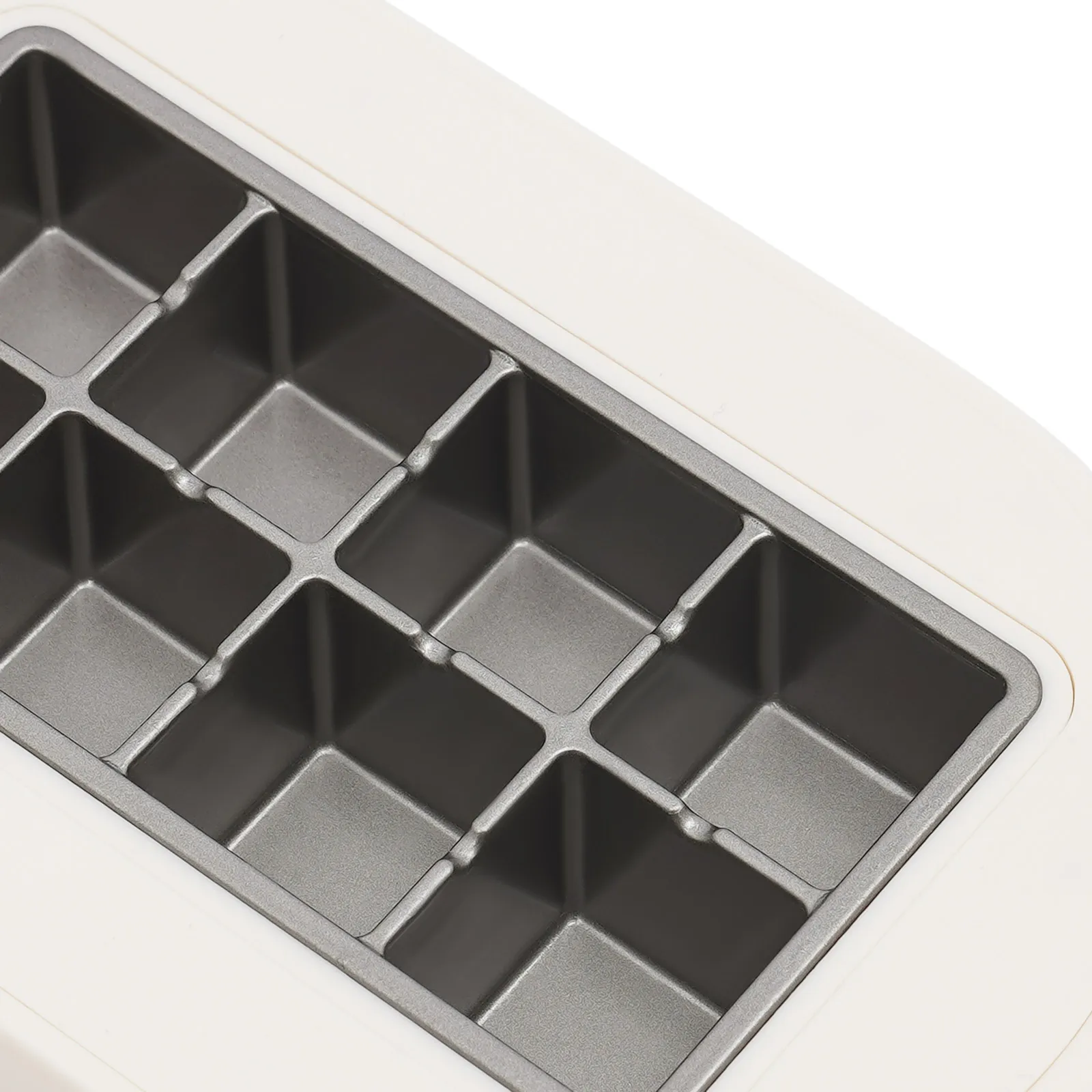 12V Portable Mini Ice Maker Machine - Image 7